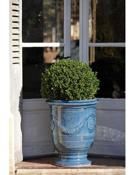 Traditional glazed Anduze vase blue lavender